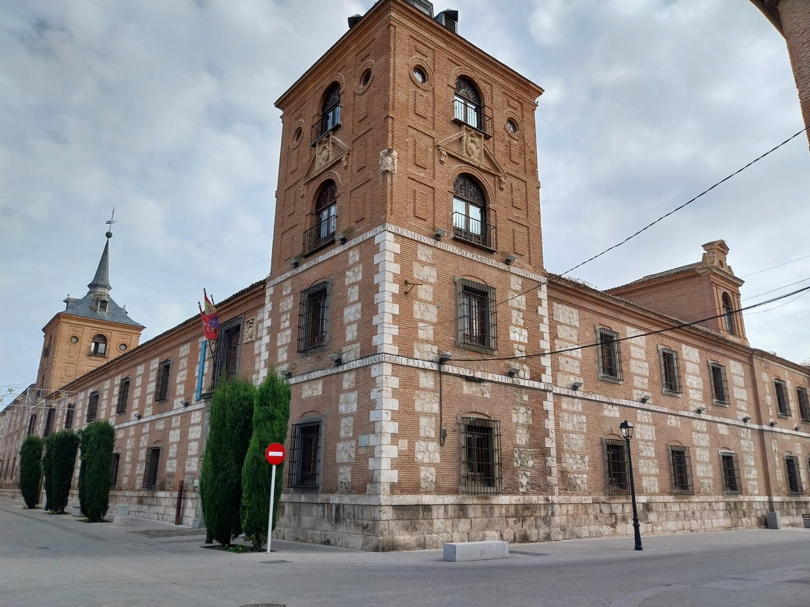 Visita en Un día Alcalá de Henares.